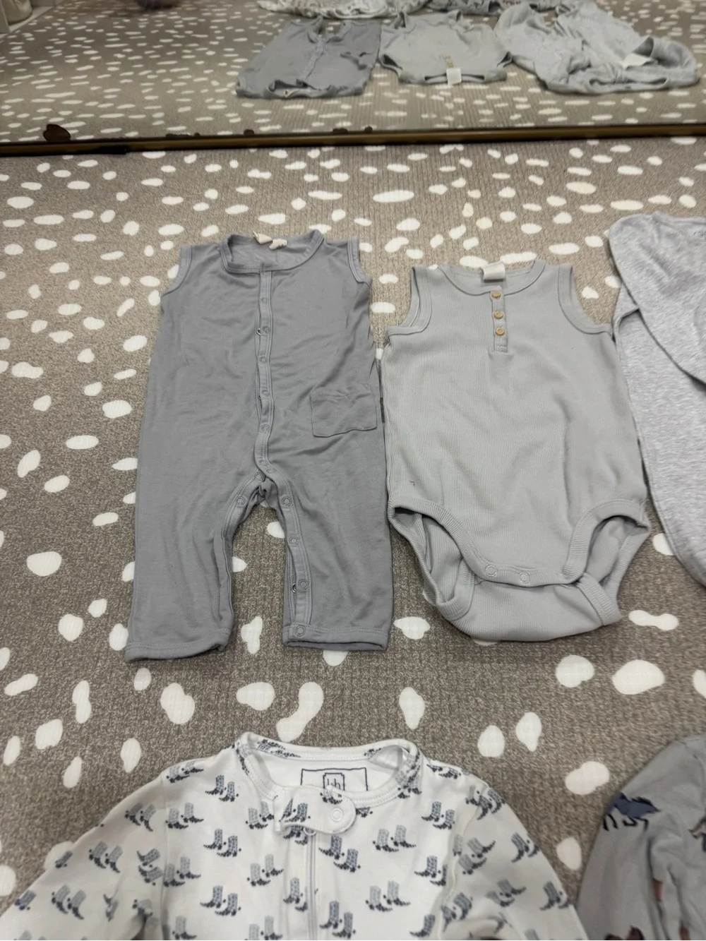 Lot of 5 bamboo sleeper zippy neutral horses kyte baby pima sleeveless romper